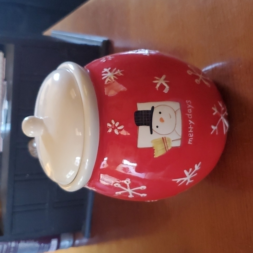 HALLMARK Merry Days Cookie Jar Christmas Holiday Canister Snowman Snowflakes Red